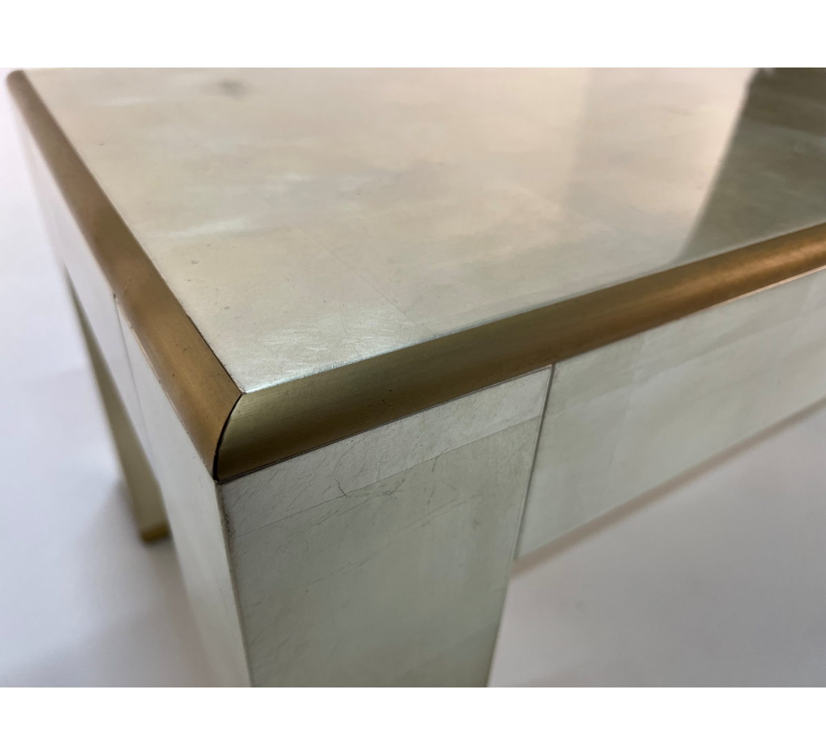 Стол DESCARTES Armani / Casa, стоимость 440 000 руб.  Фотография 2